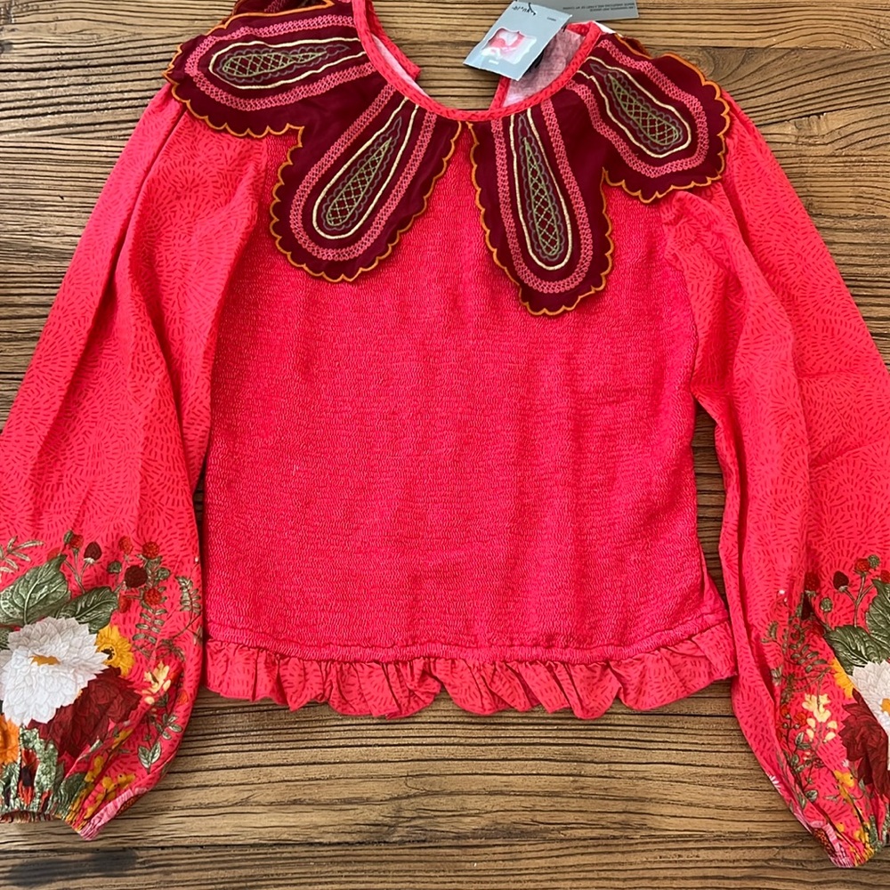 Anthropologie gorgeous unique top! Size XS. New with tags.